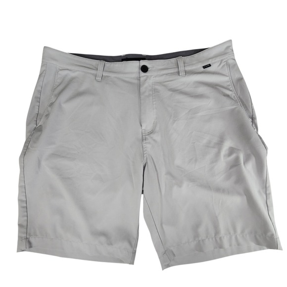 Travis Mathew Golf Shorts sz 40 Mens Gray Lightweight Performance Tech Stretch - Picture 1 of 9